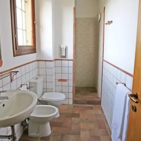 Borgo Filicardo 아파트 몬테스페르톨리